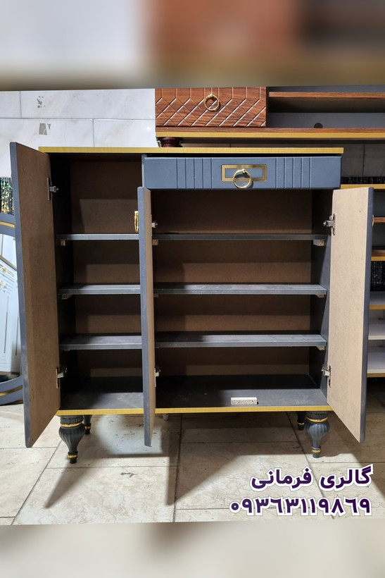 جاکفشی سه در کشودار طوسی تیره